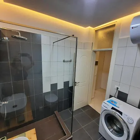 Promenade Apts Διαμέρισμα Σαράντα