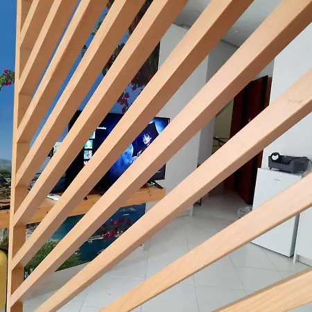Promenade Apts *