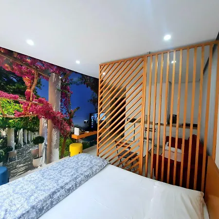 Promenade Apts * Σαράντα