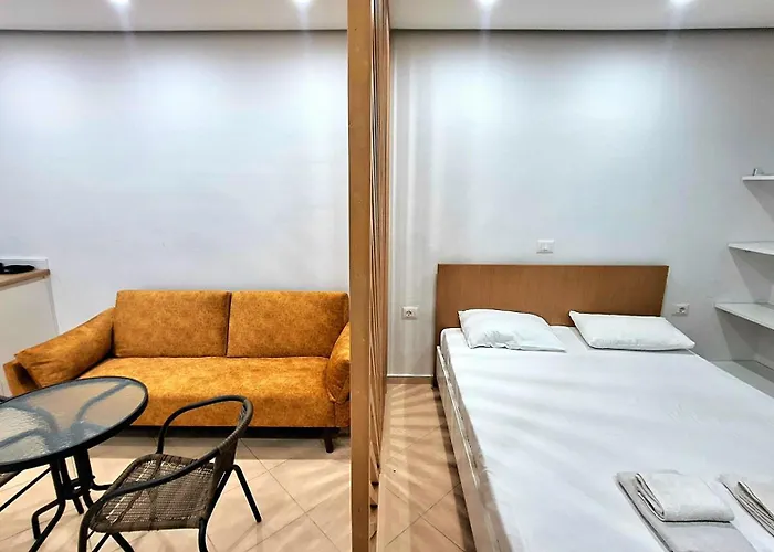 Daire Promenade Apts *