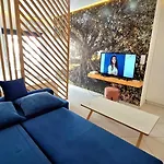 Promenade Apts Apartamento *