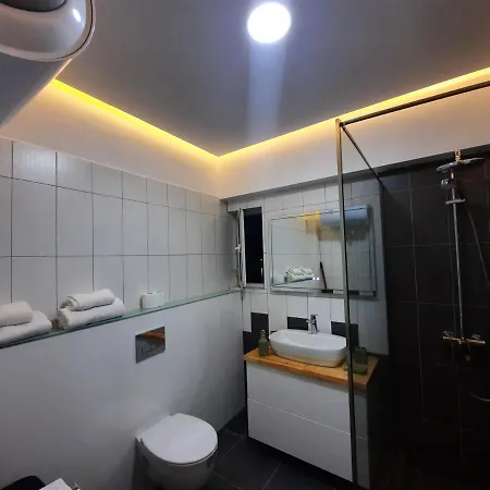Promenade Apts