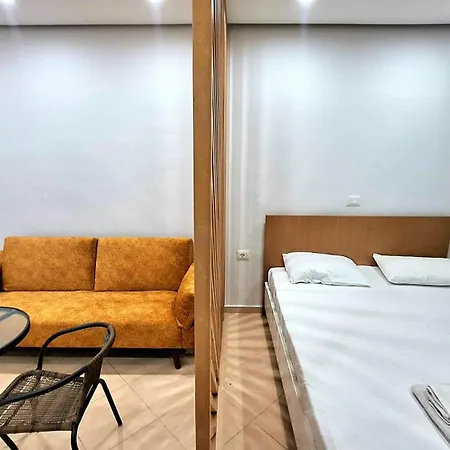 Apartment Promenade Apts *